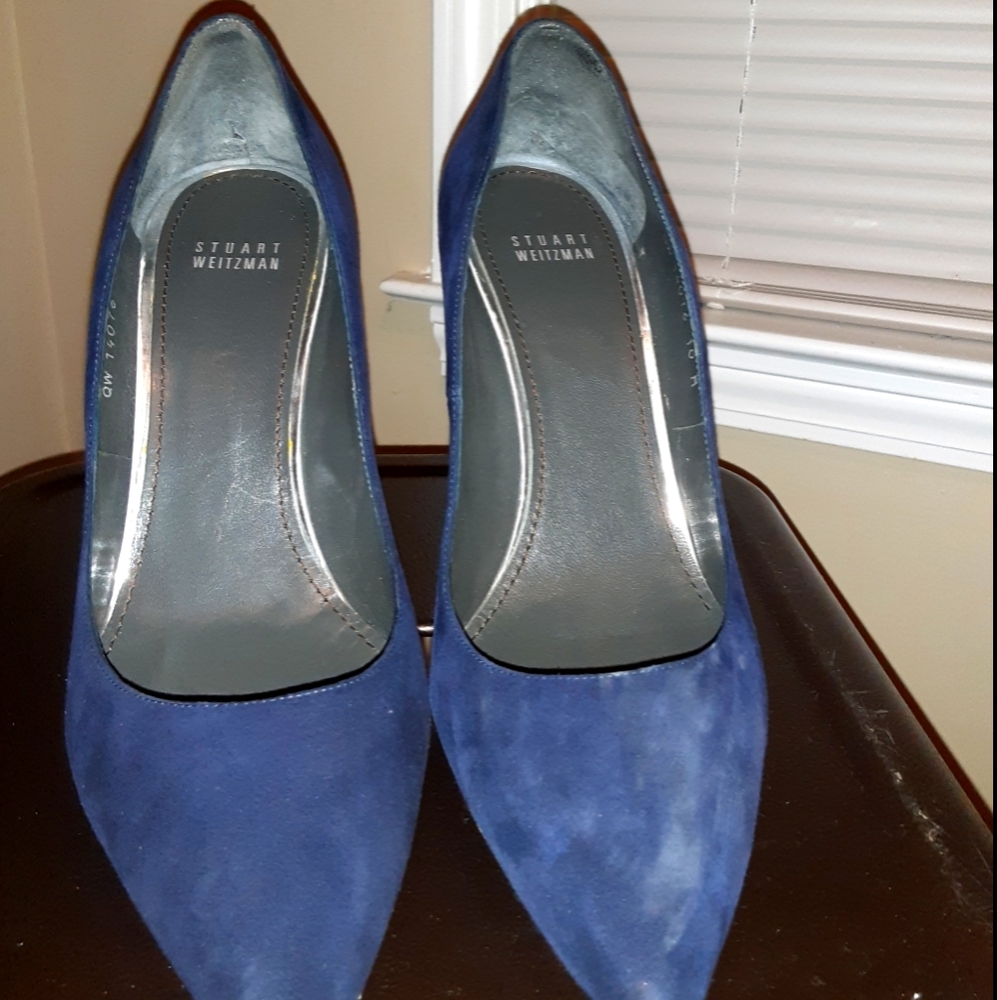 Gorgeous stuart weitzman pumps
